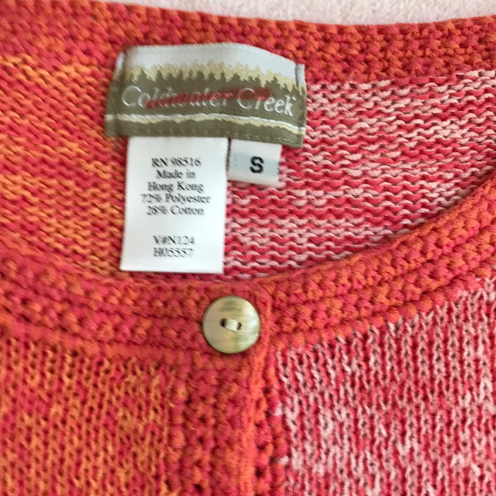 Such a pretty cardigan. Goes with most everything